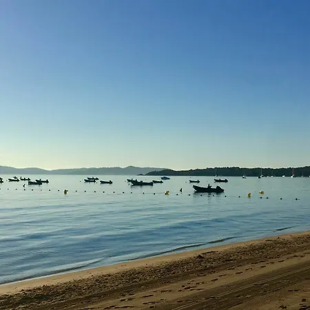 Le Cube Design A Avec Piscine Et Cuisine Maison d'hôtes Hyères