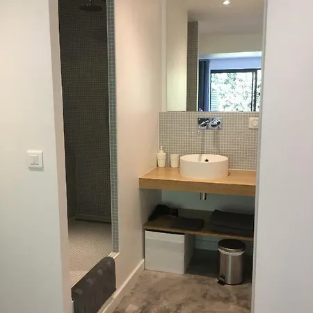 Le Cube Design A Avec Piscine Et Cuisine Maison d'hôtes 4*